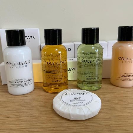 Little Oak Lodge 헤일셤 외부 사진
